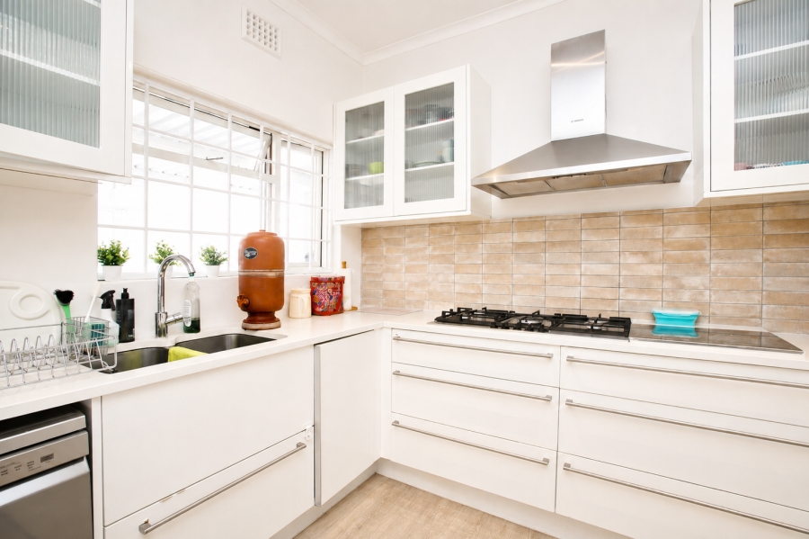 3 Bedroom Property for Sale in Claremont Western Cape